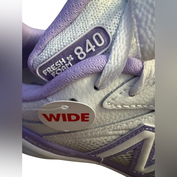 New Balance Lavender and White Fresh Foam x 840 Women’s size 8 Wide - Picture 6 of 8